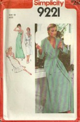 9221 1979 FRONT WRAP ROBE,BIAS NITEGOWN LENGTHS PATTERN 6,8